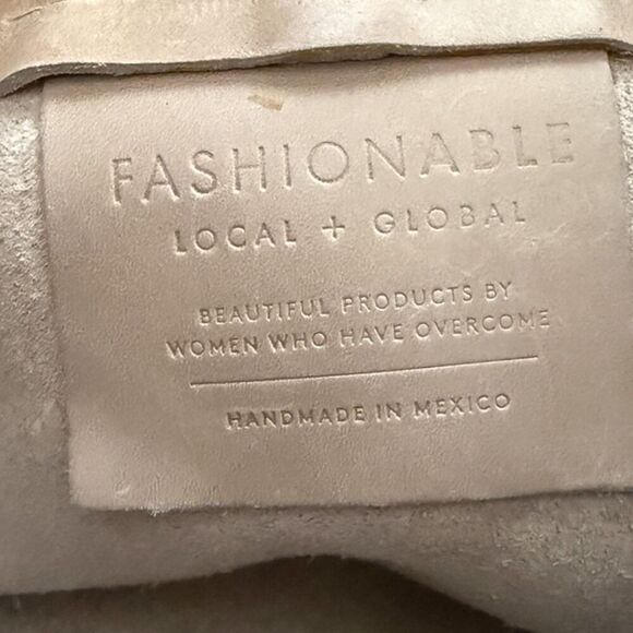 Fashionable Local + Global Leather Beige Tote Bag - Picture 4 of 11